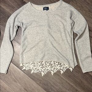 Beautiful Lace Back Swearshirt